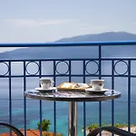 Olive Bay 4*